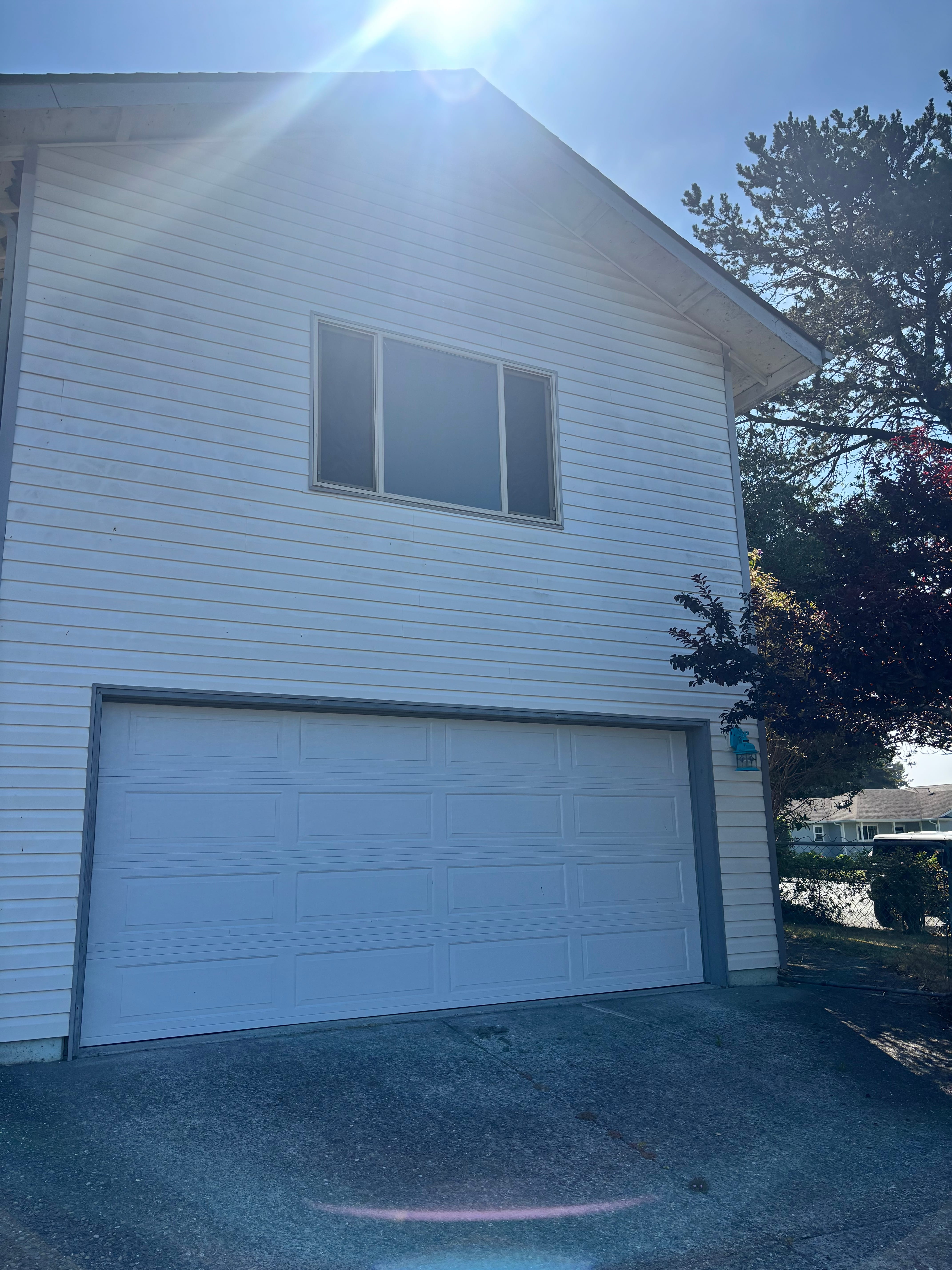 17305 Blueberry Drive – photo 1 of 6