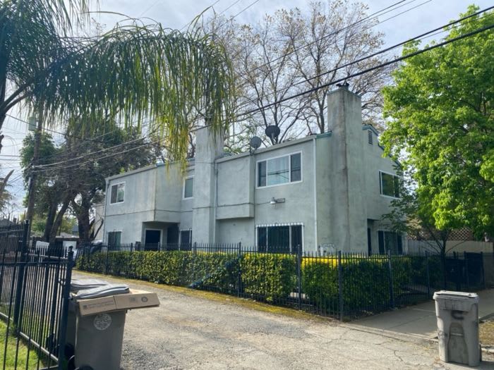 2635 Alhambra Boulevard – photo 1