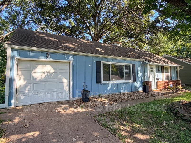 2320 W 76th Street – photo 1 of 10