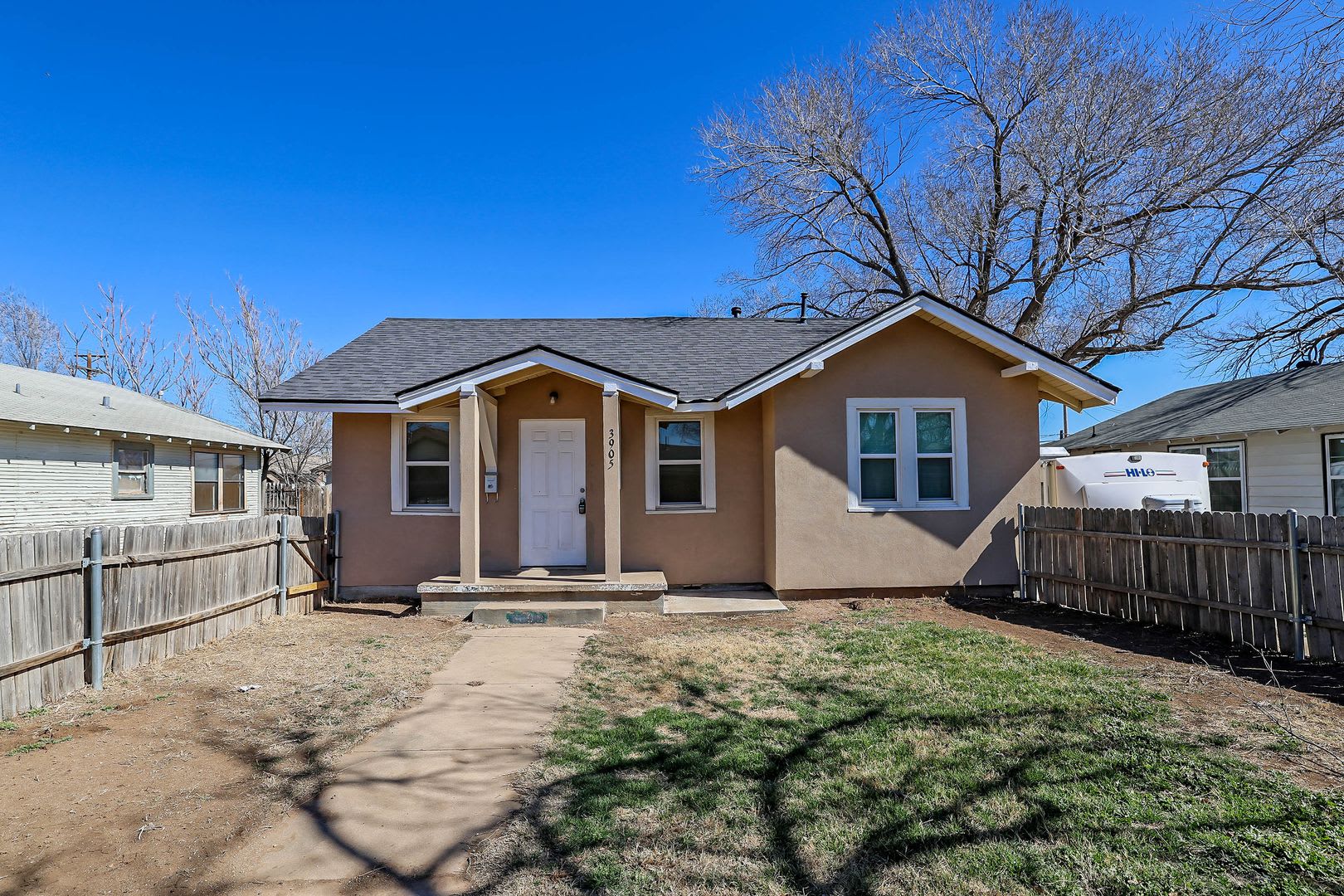 Great 3/2 in Southlawn – photo 1