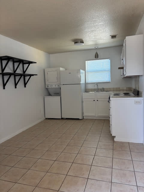 411 8th Street – photo 1 of 15