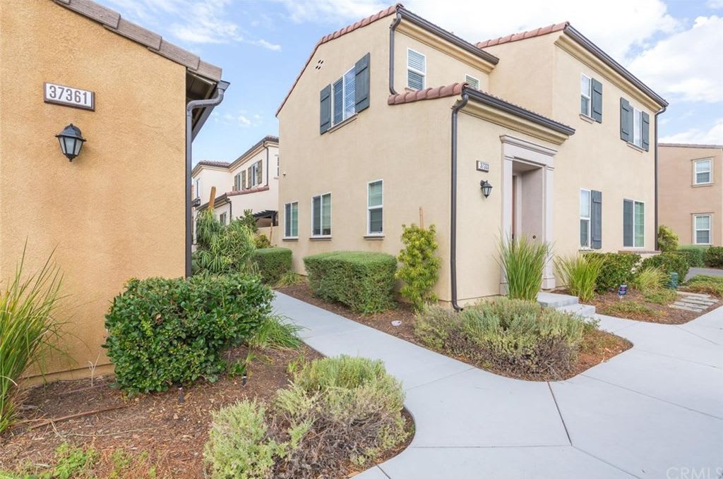 4 Bedroom Home In Murrieta In The Paseos Available Now – photo 1 of 22
