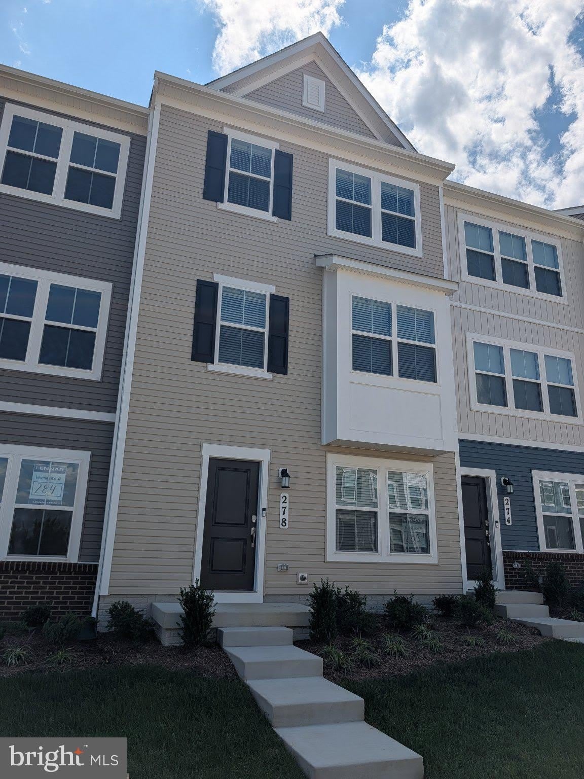 278 SWAN FIELD Avenue – photo 1 of 33