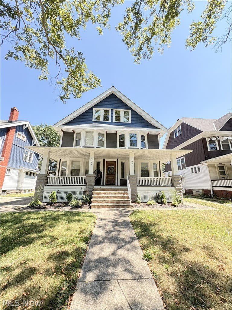 2049 West Boulevard – photo 1