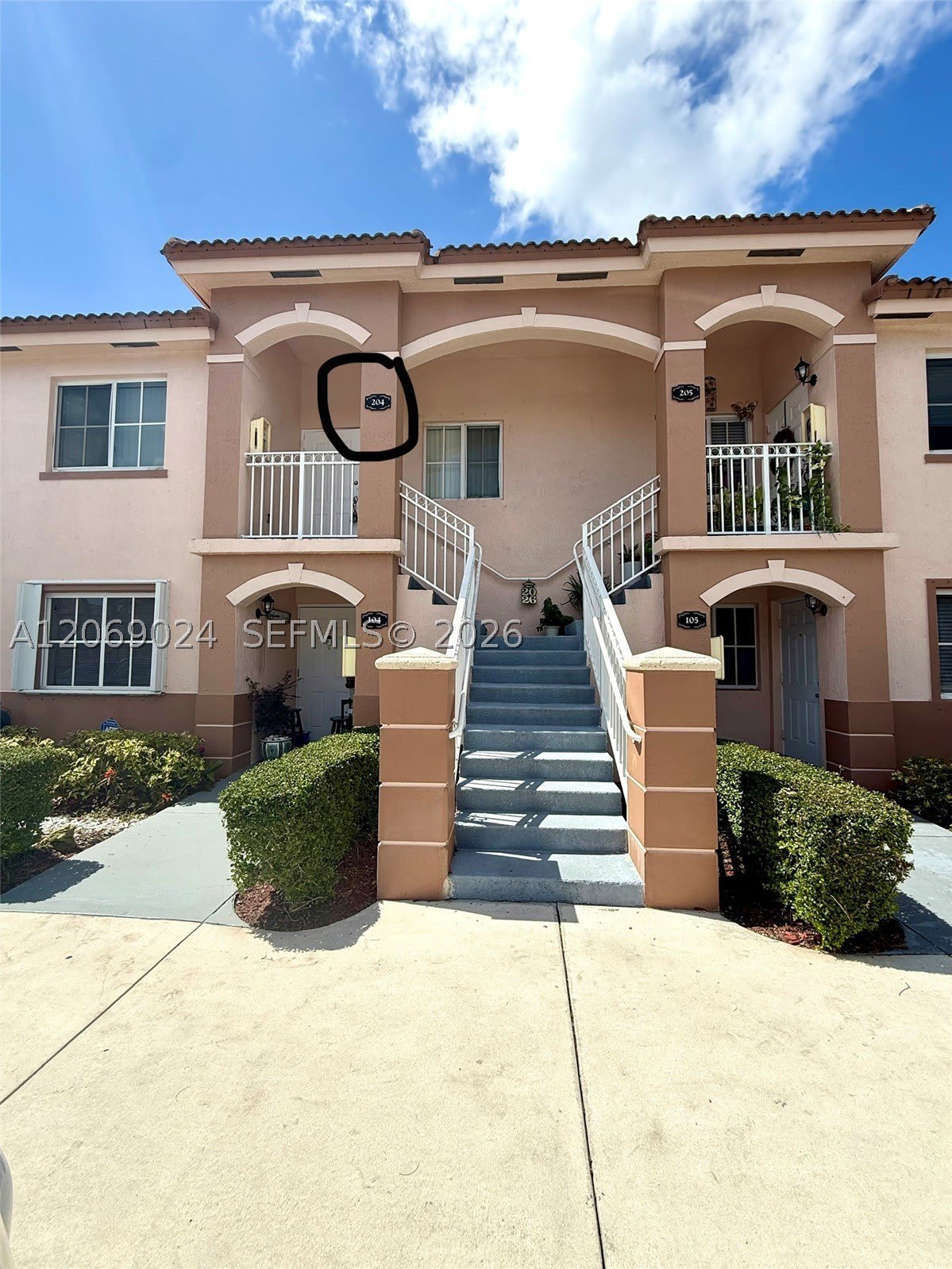 1260 SE 27th St – photo 1