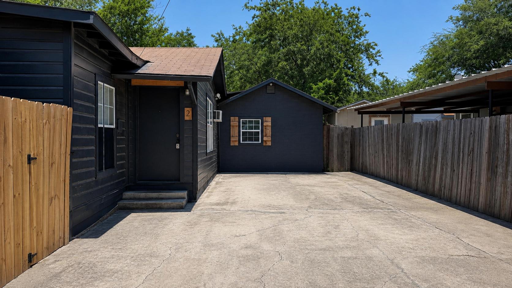3011 West Cesar E Chavez Boulevard 2 – photo 1