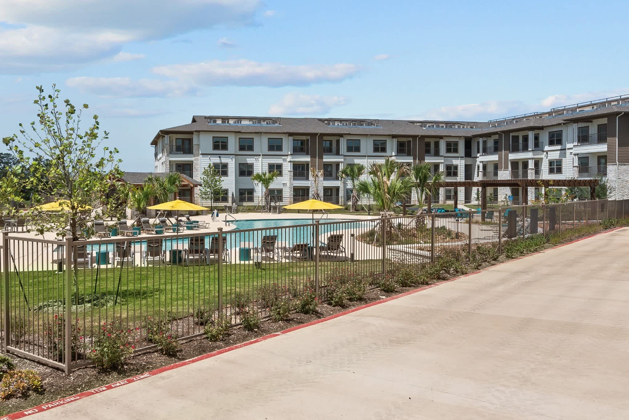 The Grand at Oak Grove