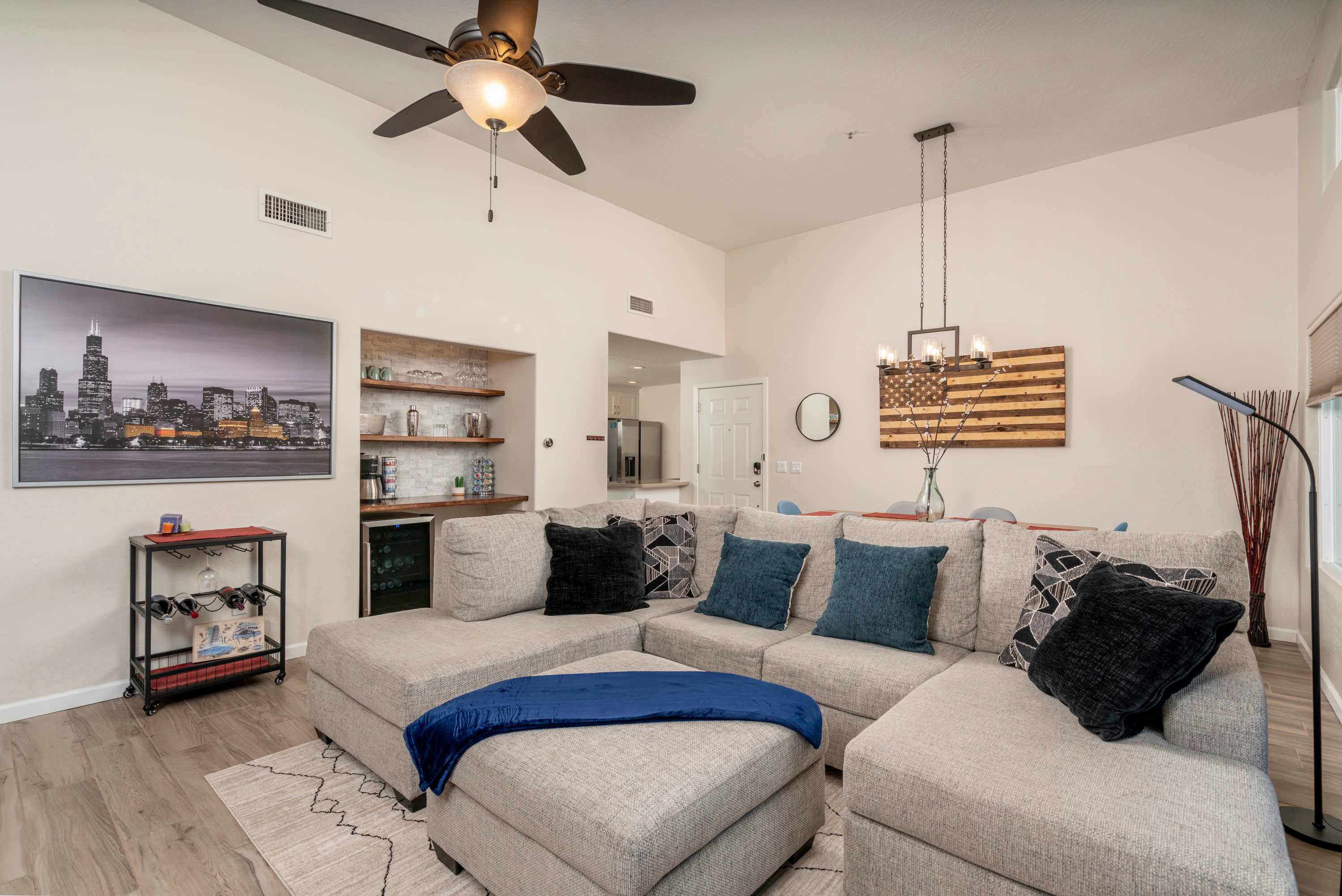 11260 North 92nd Street – photo 1