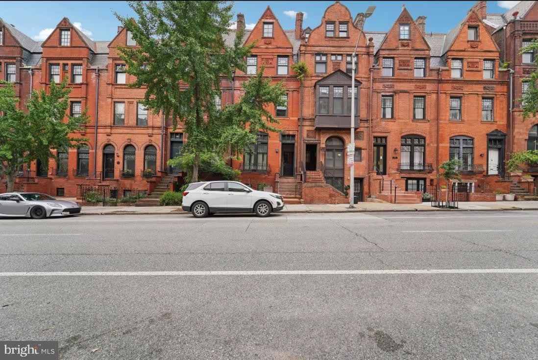 1010 N Calvert Street – photo 1
