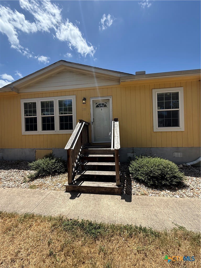 320 Mill Street – photo 1