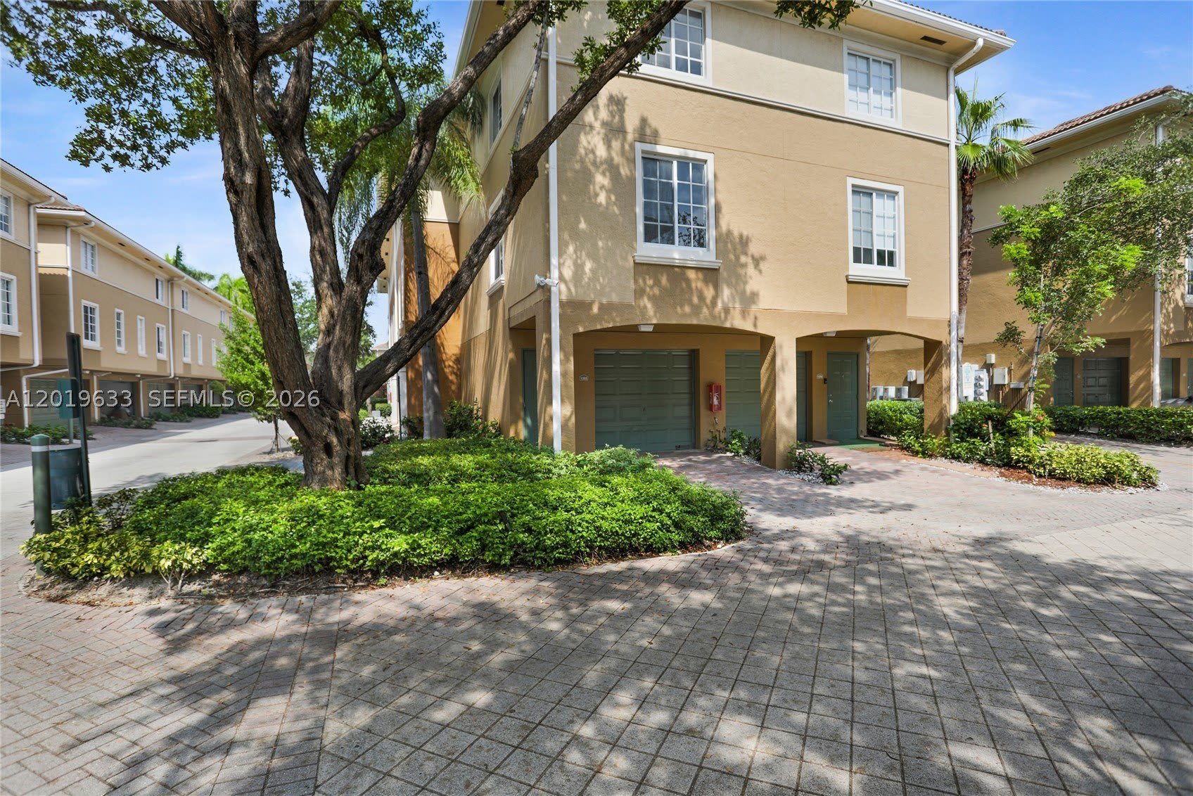 2941 NE 185th St – photo 1