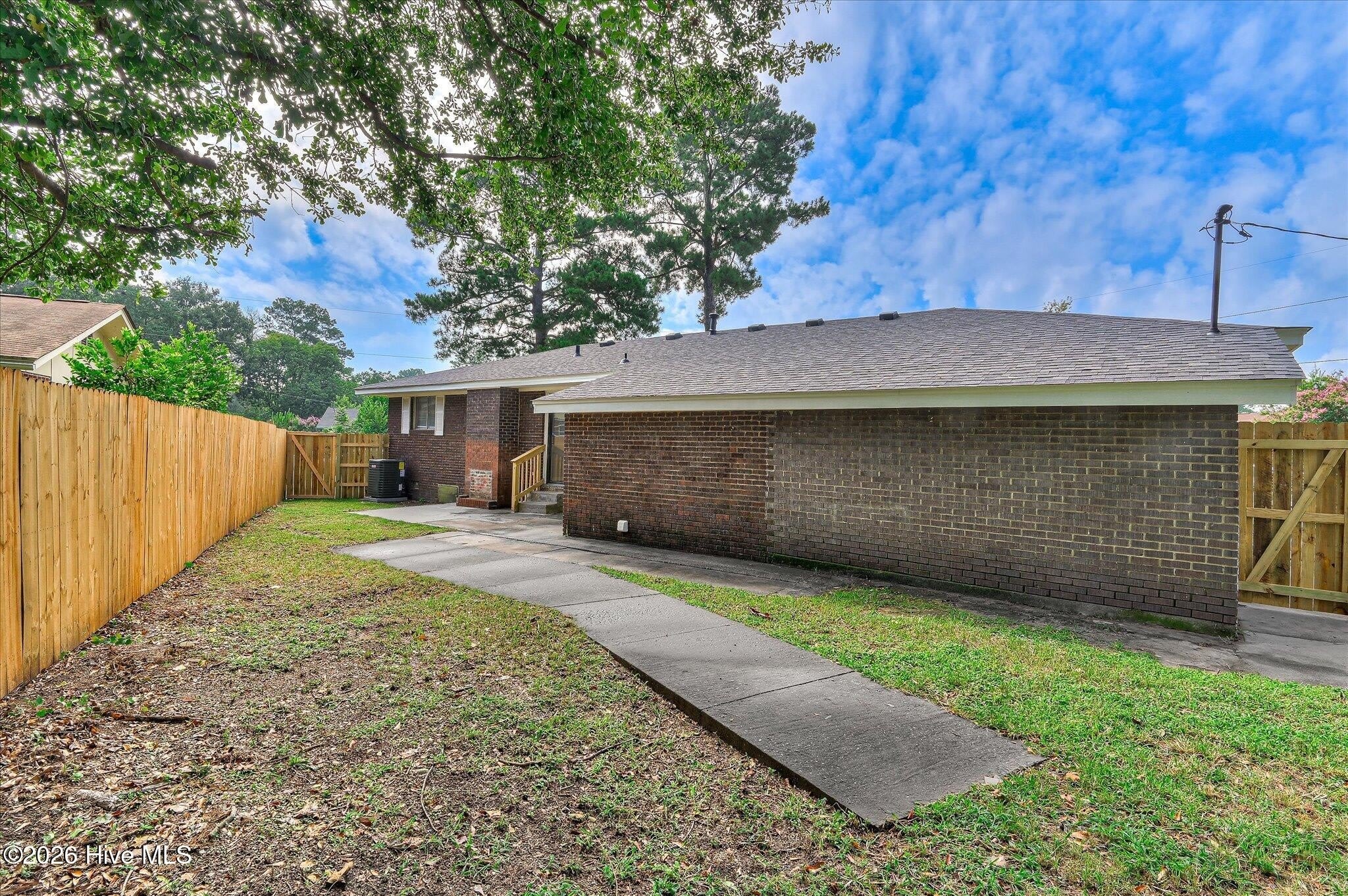 1831 Cottonwood Drive – photo 1