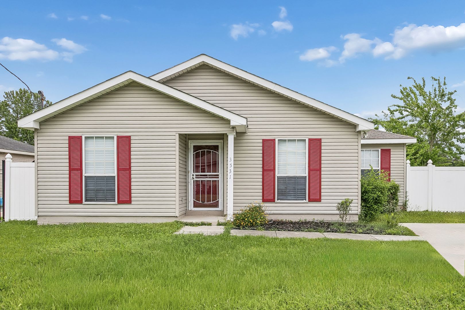 3531 Adrian St – photo 1