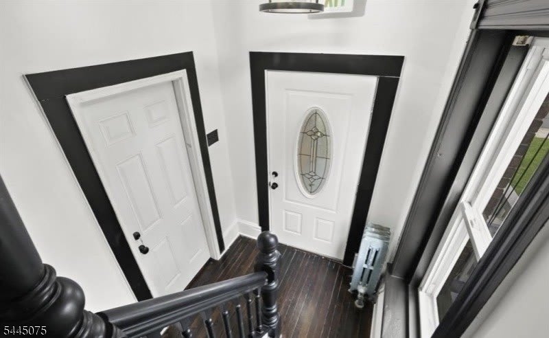 414 Main St – photo 1 of 2