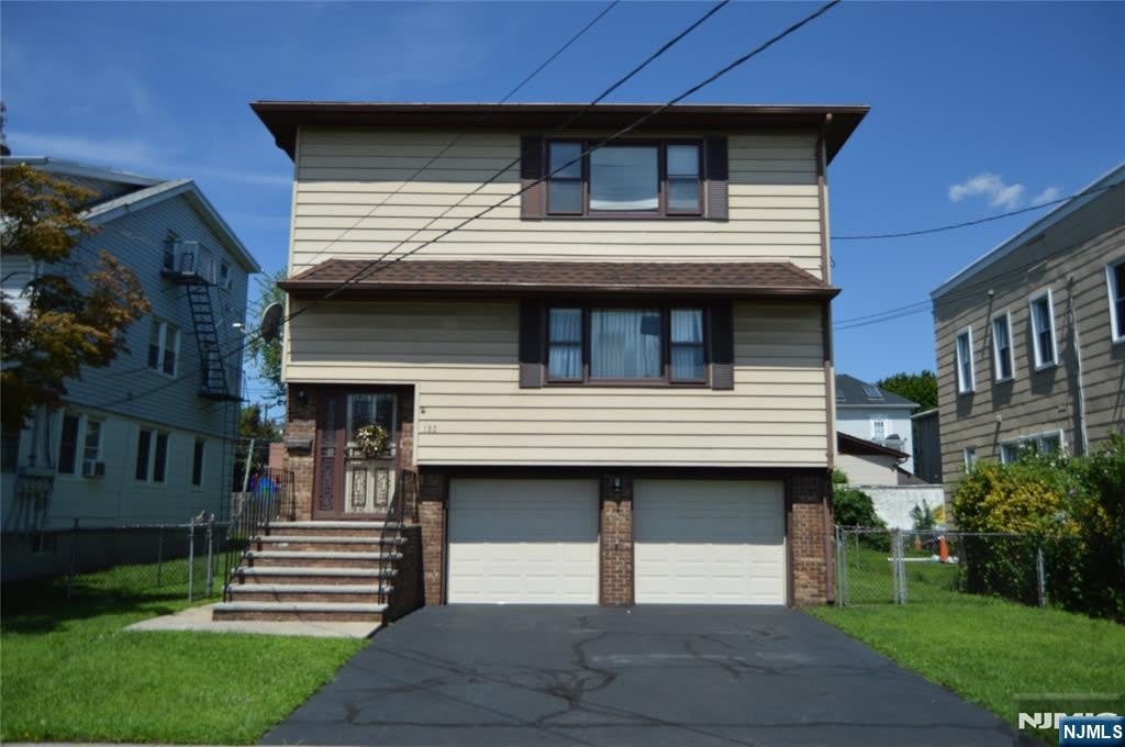 153 Berger Street – photo 1 of 10