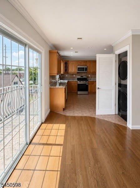 77 Cedar St – photo 1