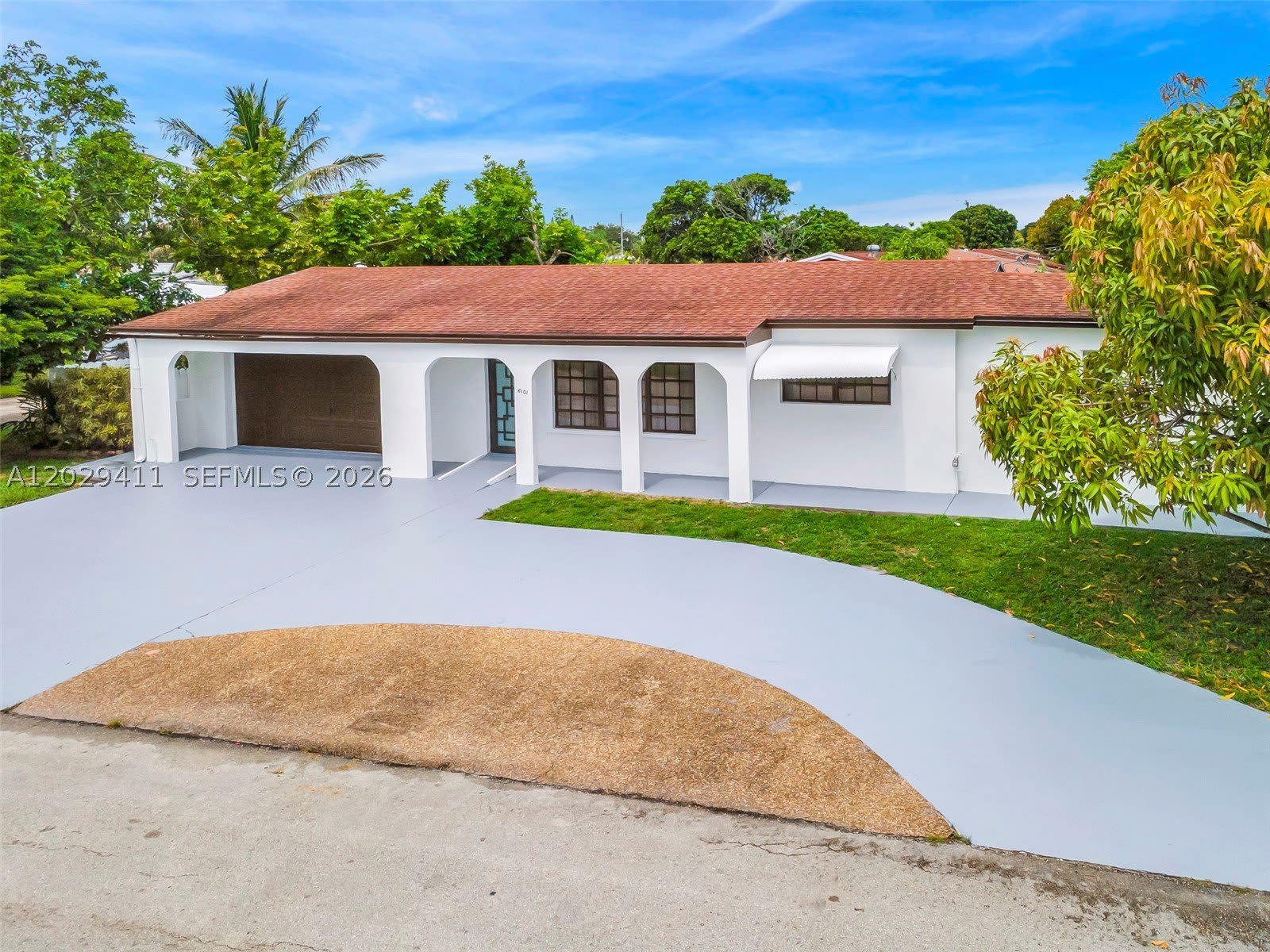 6101 SW 24th St – photo 1