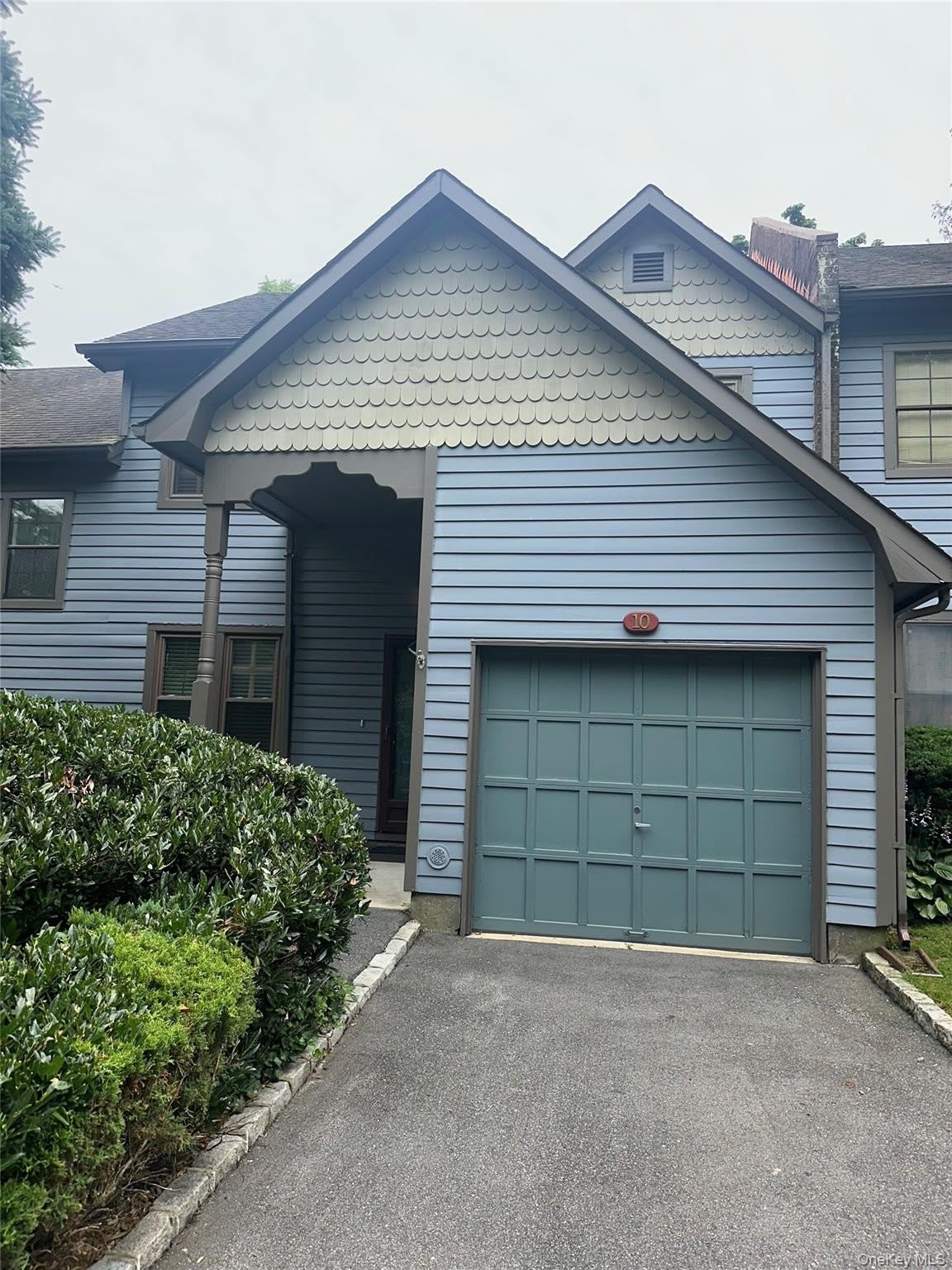 10 Adams Court – photo 1 of 10