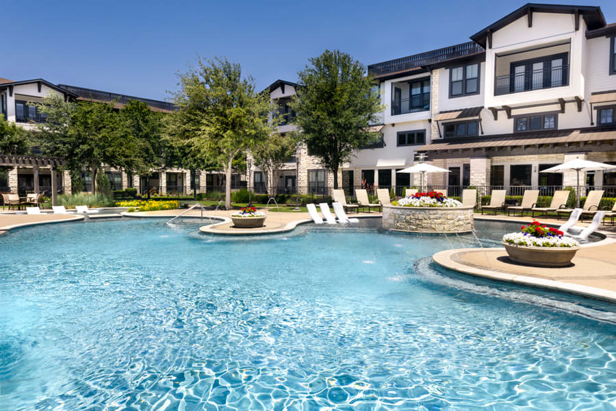 StoneLedge Apartments Grapevine – photo 1 of 233