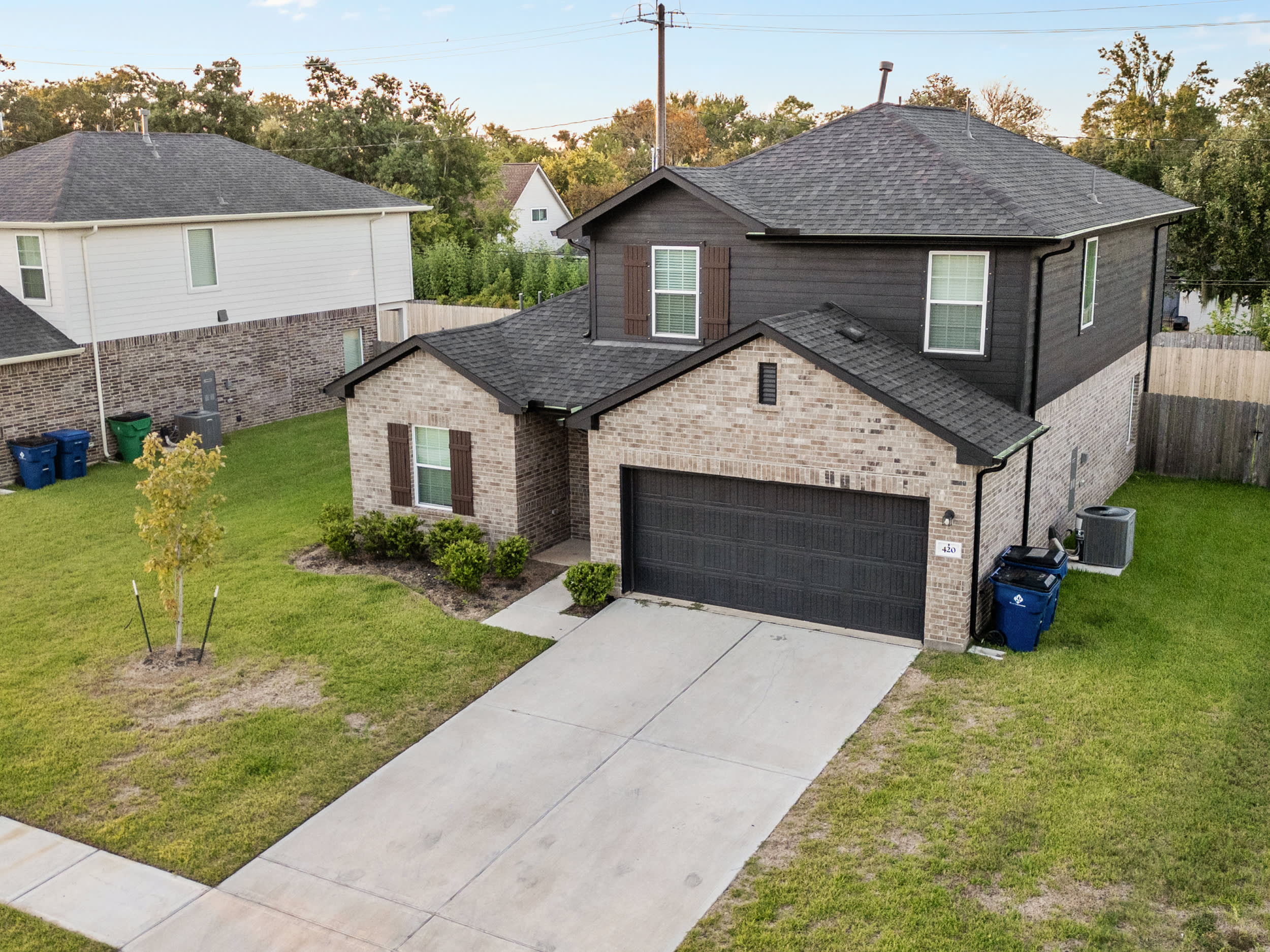 422 Magnolia Ln – photo 1 of 39