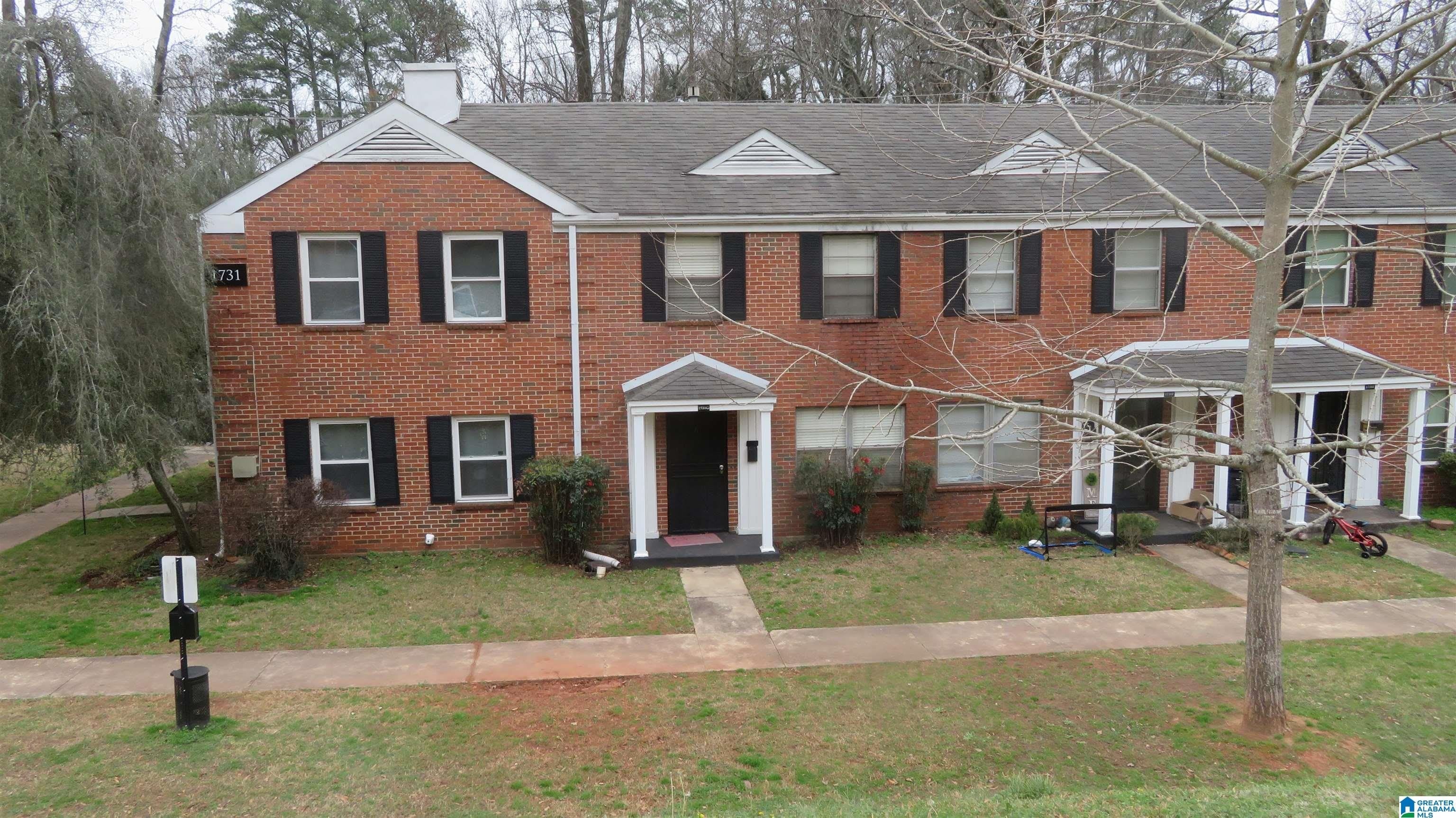 1731 VALLEY AVENUE – photo 1 of 26