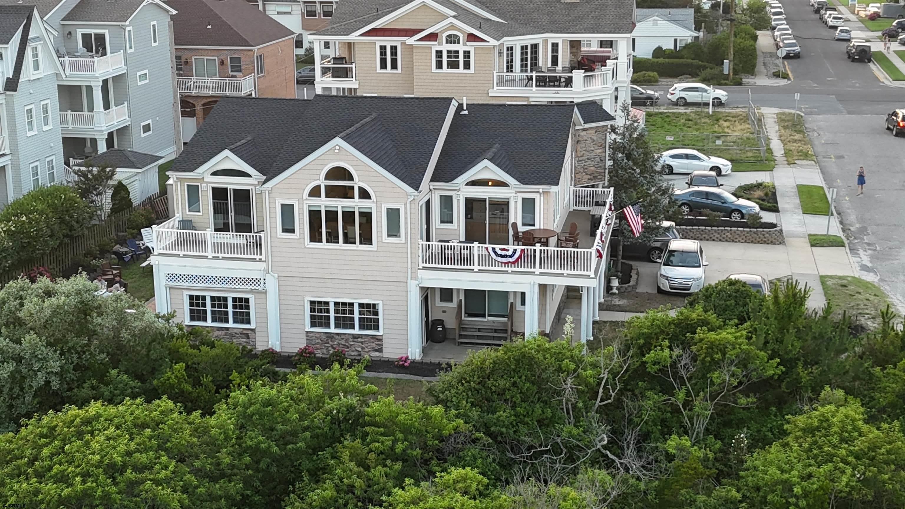 402 S 17th Street – photo 1