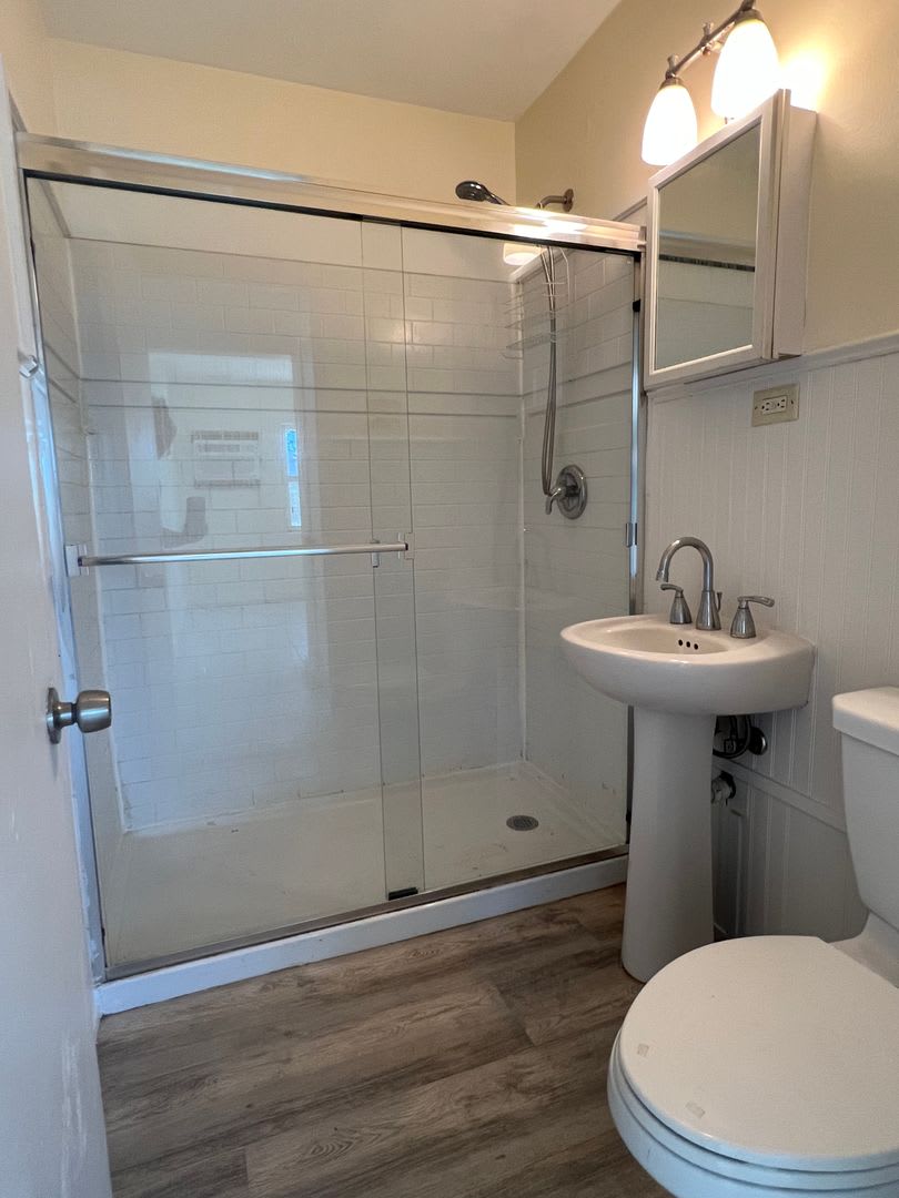 2 BEDROOM 1 BATHROOM SINGLE FAMILY HOME- COMING SOON – photo 1 of 5