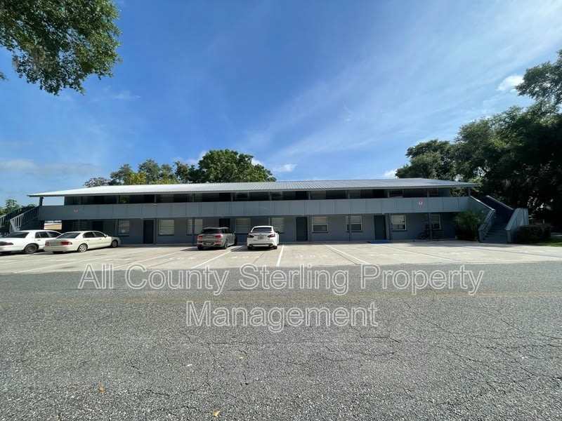 201 SE Beech street – photo 1 of 9