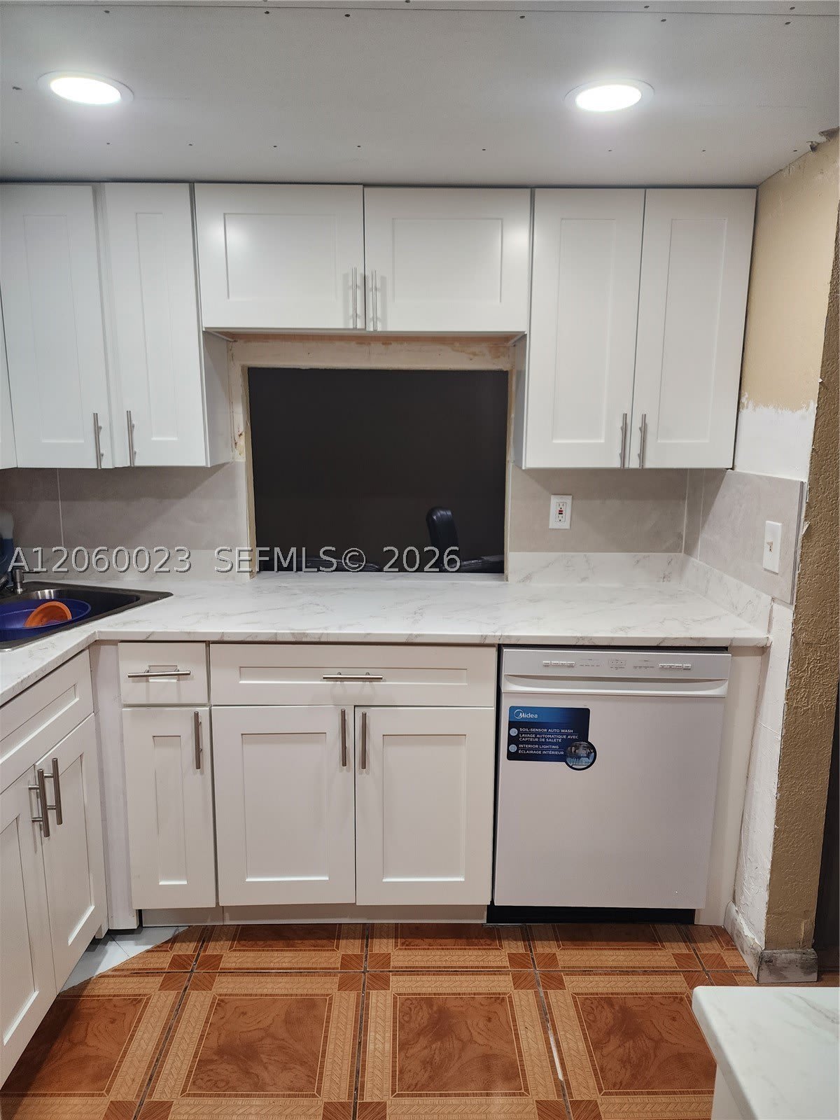 5975 Nw 25Th St – photo 1