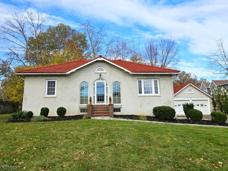 48 Bay St – photo 1