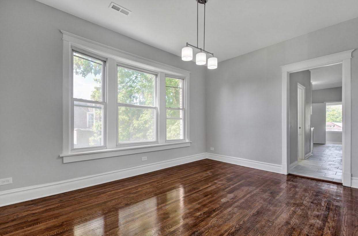 7136 South Michigan Avenue – photo 1