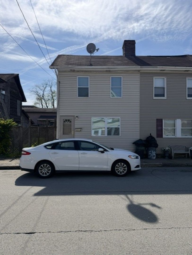 Town House – photo 1 of 31