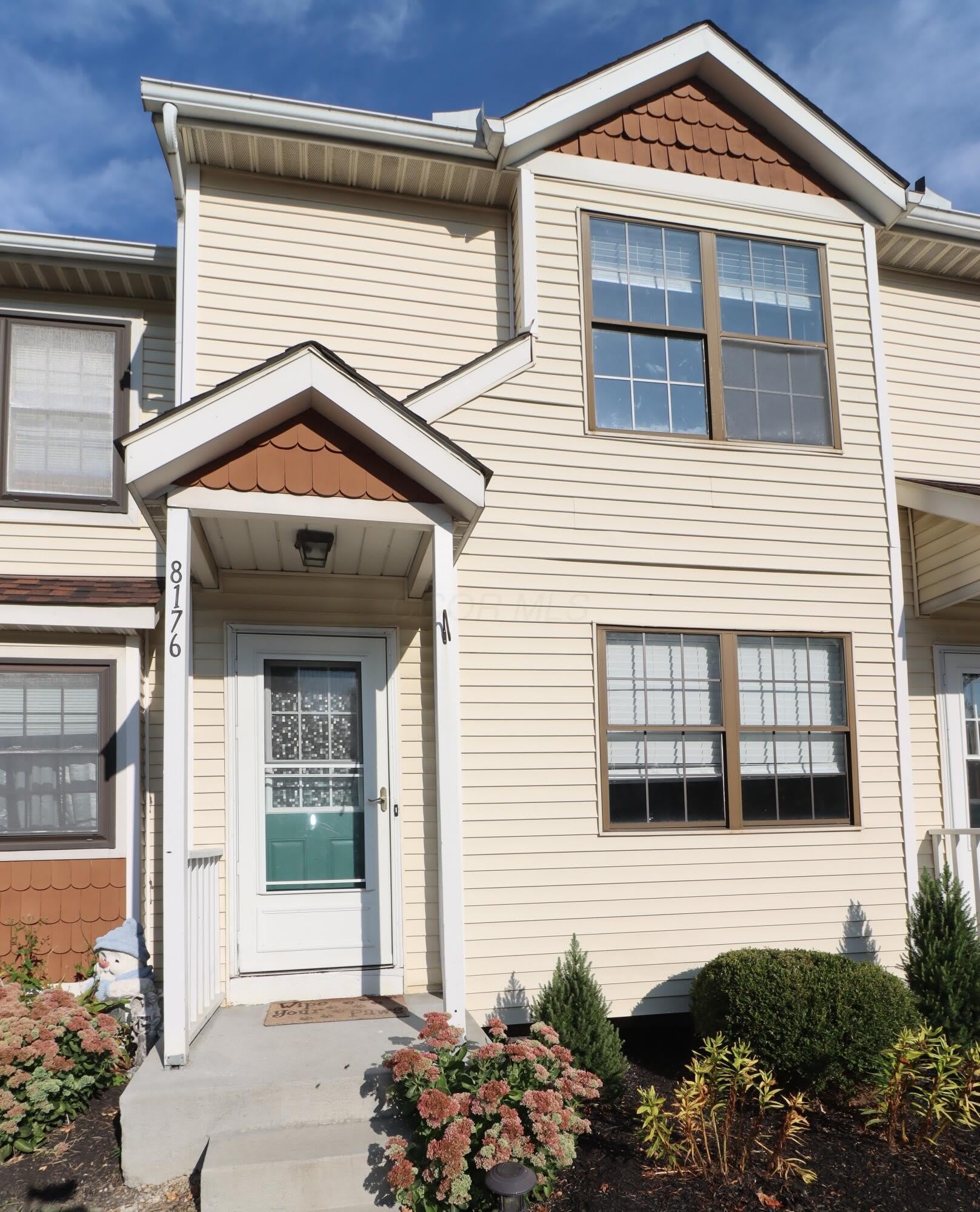 8176 Rochester Way – photo 1