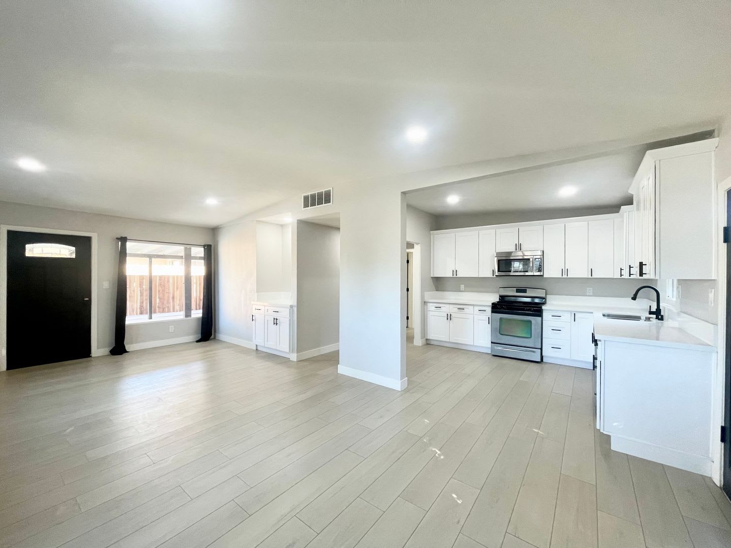 Coming Soon 3 Bedroom 1 Bathroom Home In Desert Hot Springs – photo 1