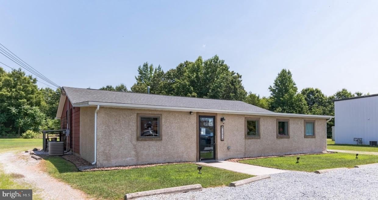 1301 N DELSEA