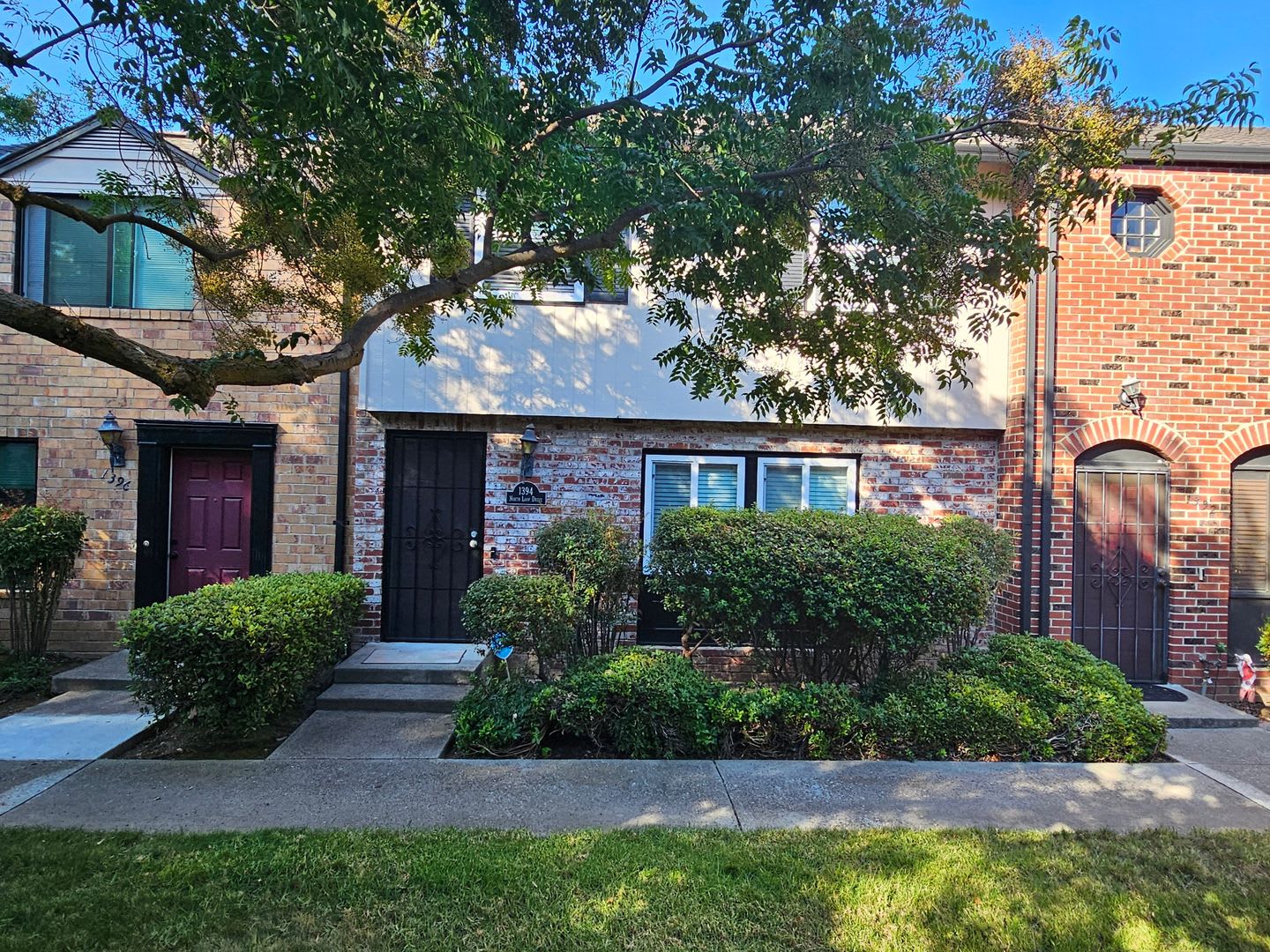 TERRIFIC TOWNHOME in CENTRAL SAN JOSE – photo 1