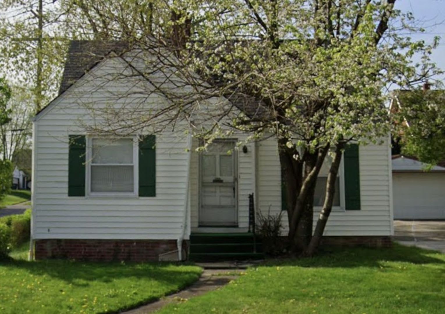 Garfield Heights – photo 1