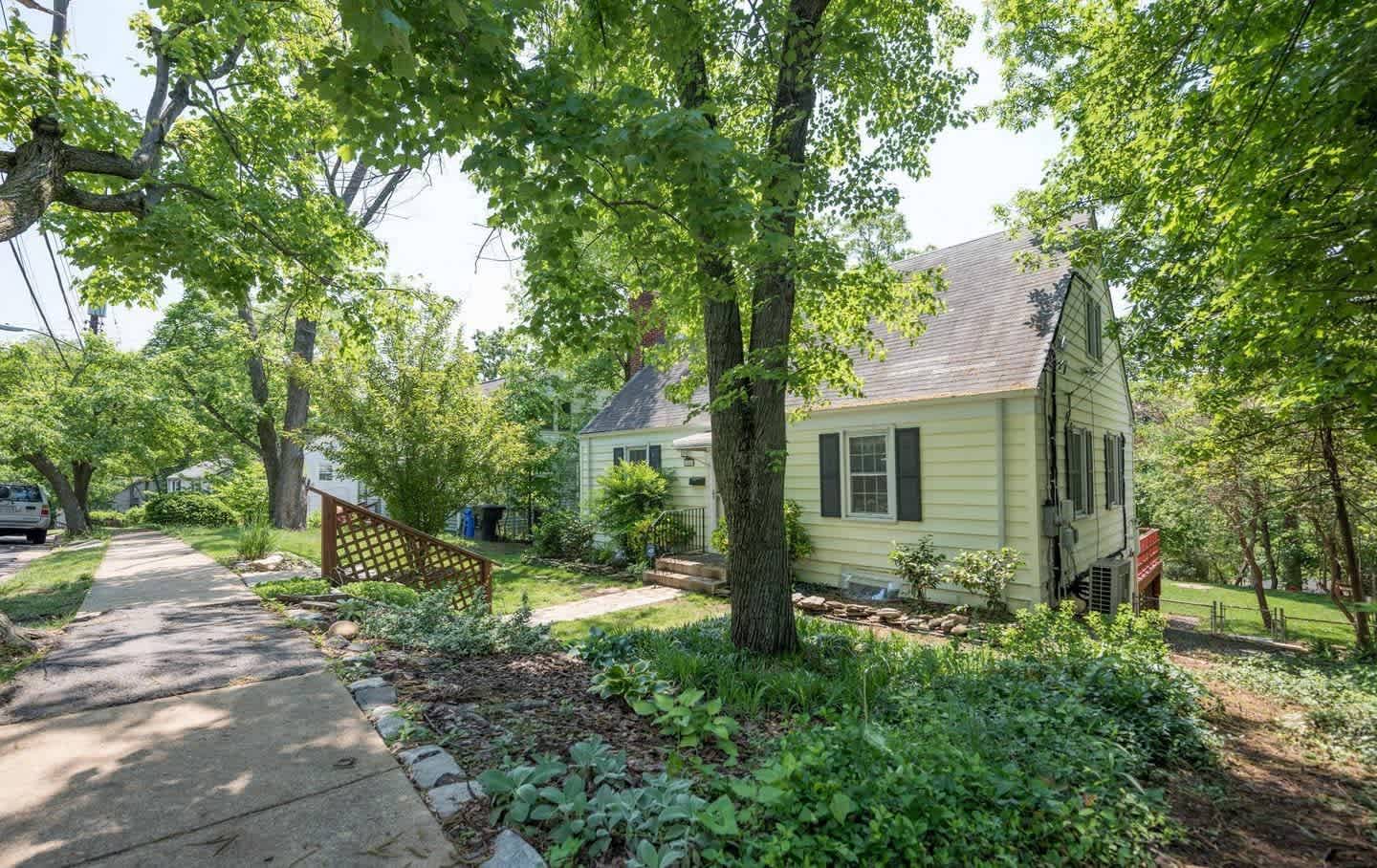 2416 S Culpeper St – photo 1