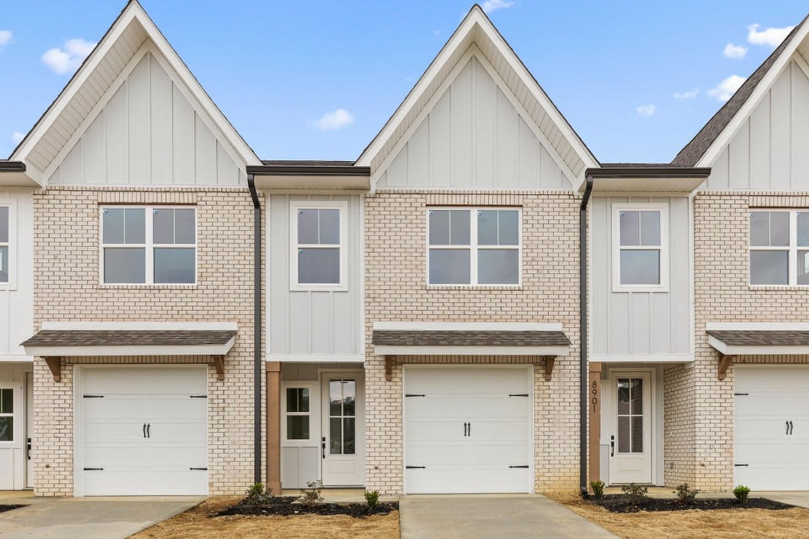 Beautiful 3-Bed Townhome at James Creek – photo 1 of 18