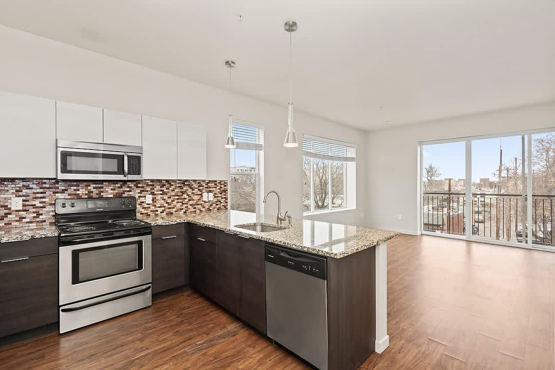 Ascent Uptown Apartments – photo 1