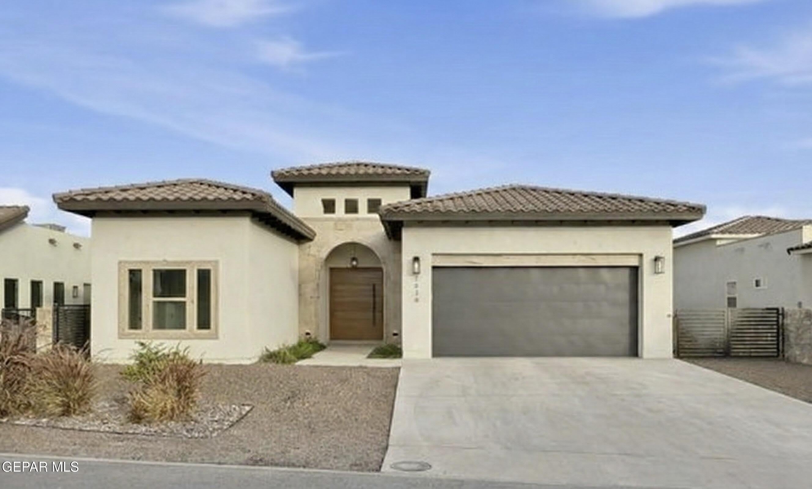 5636 RIVER RUN Street – photo 1
