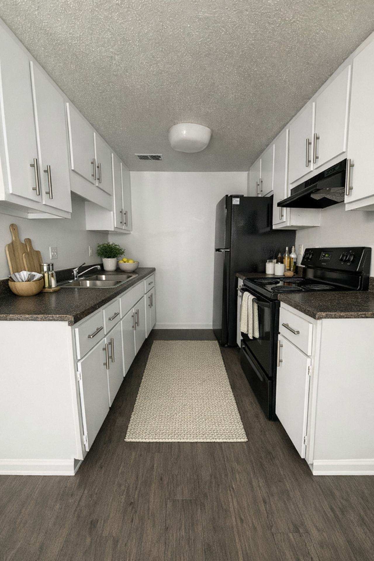 The Stratford Apartments – photo 1