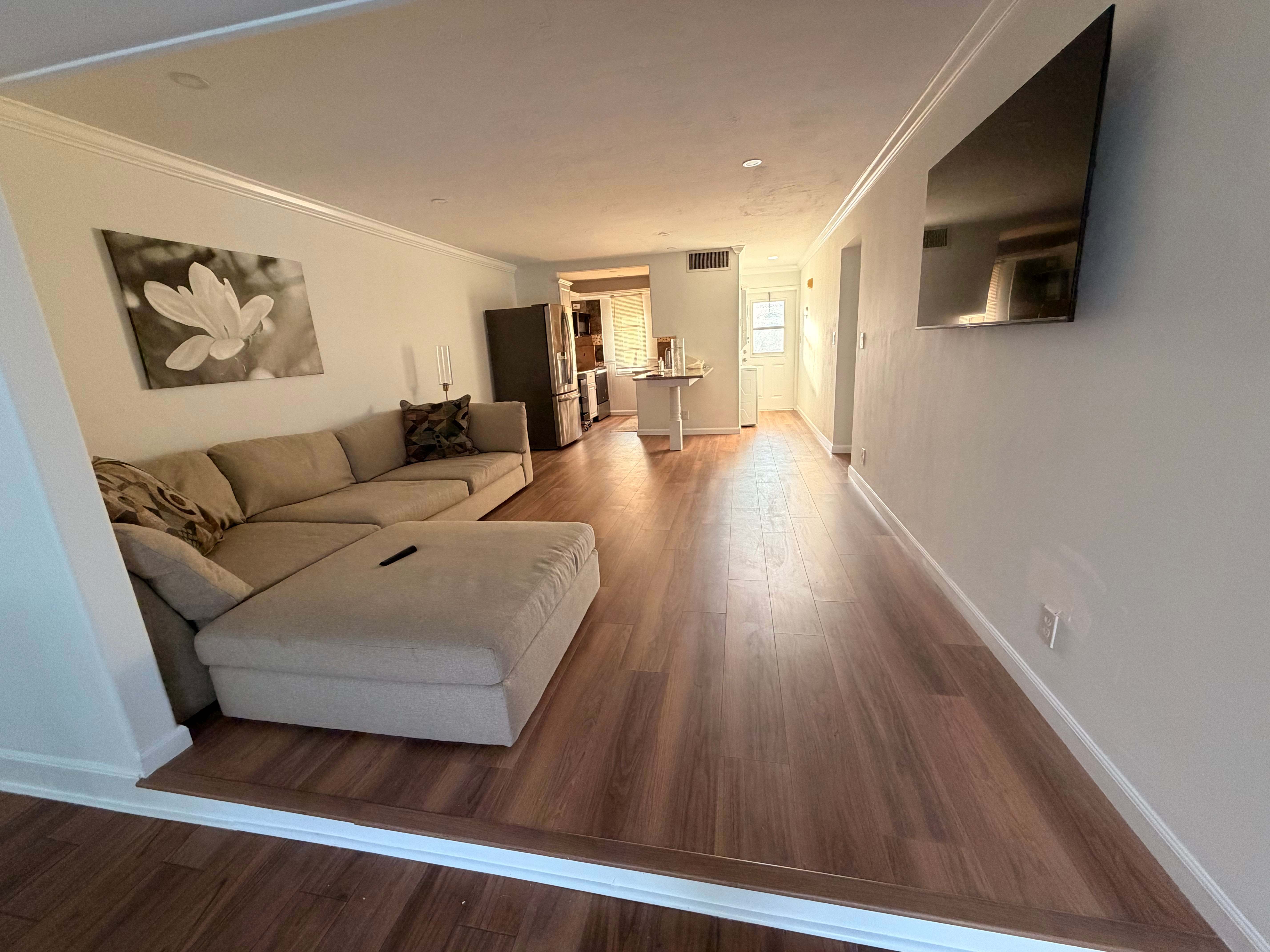 52 East Ct – photo 1