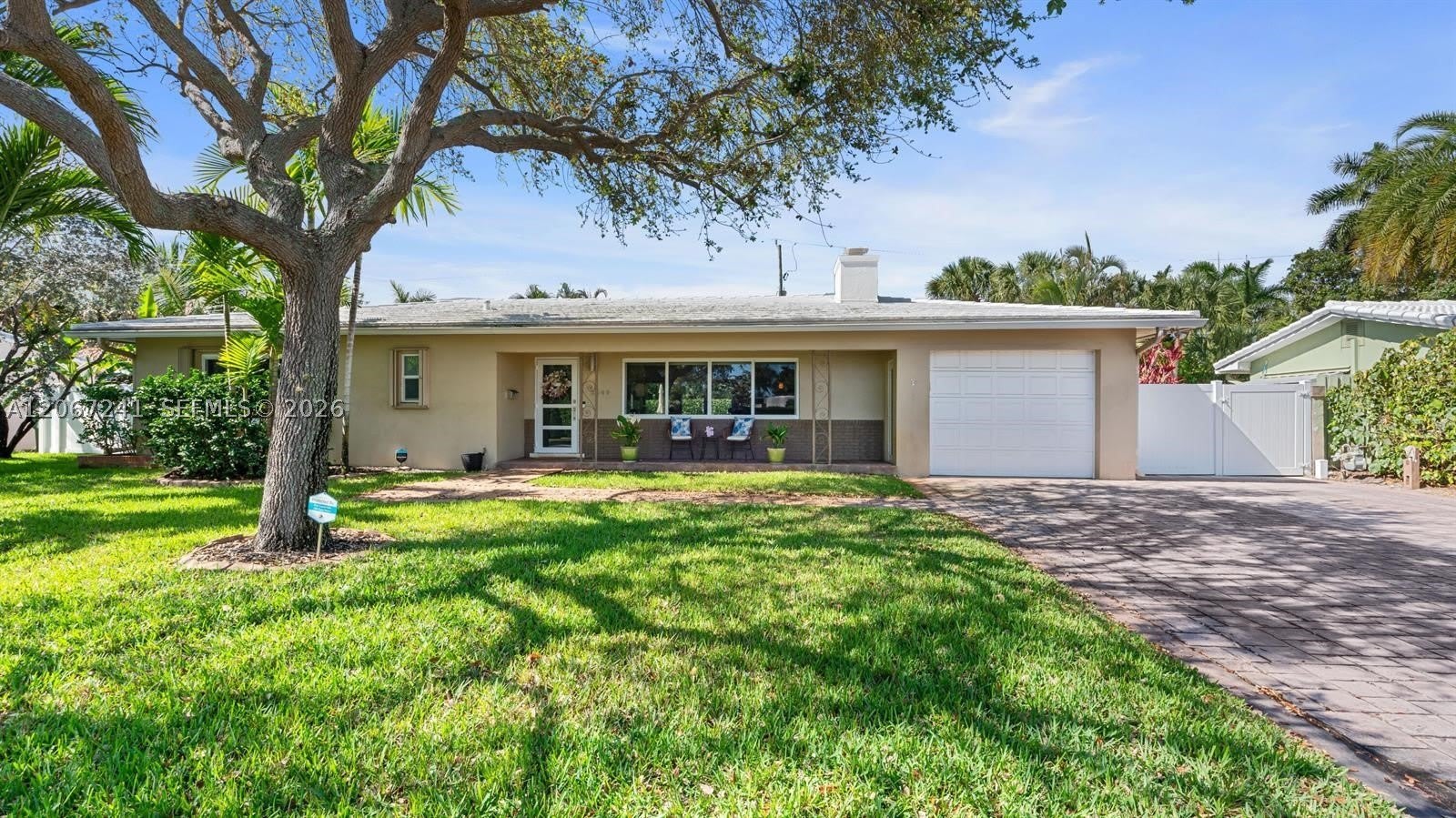 2549 NE 27th Ave – photo 1