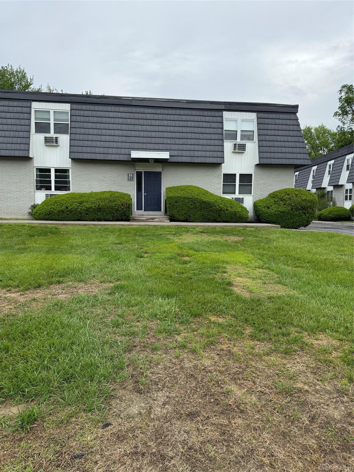 18 White Gate Drive – photo 1 of 9