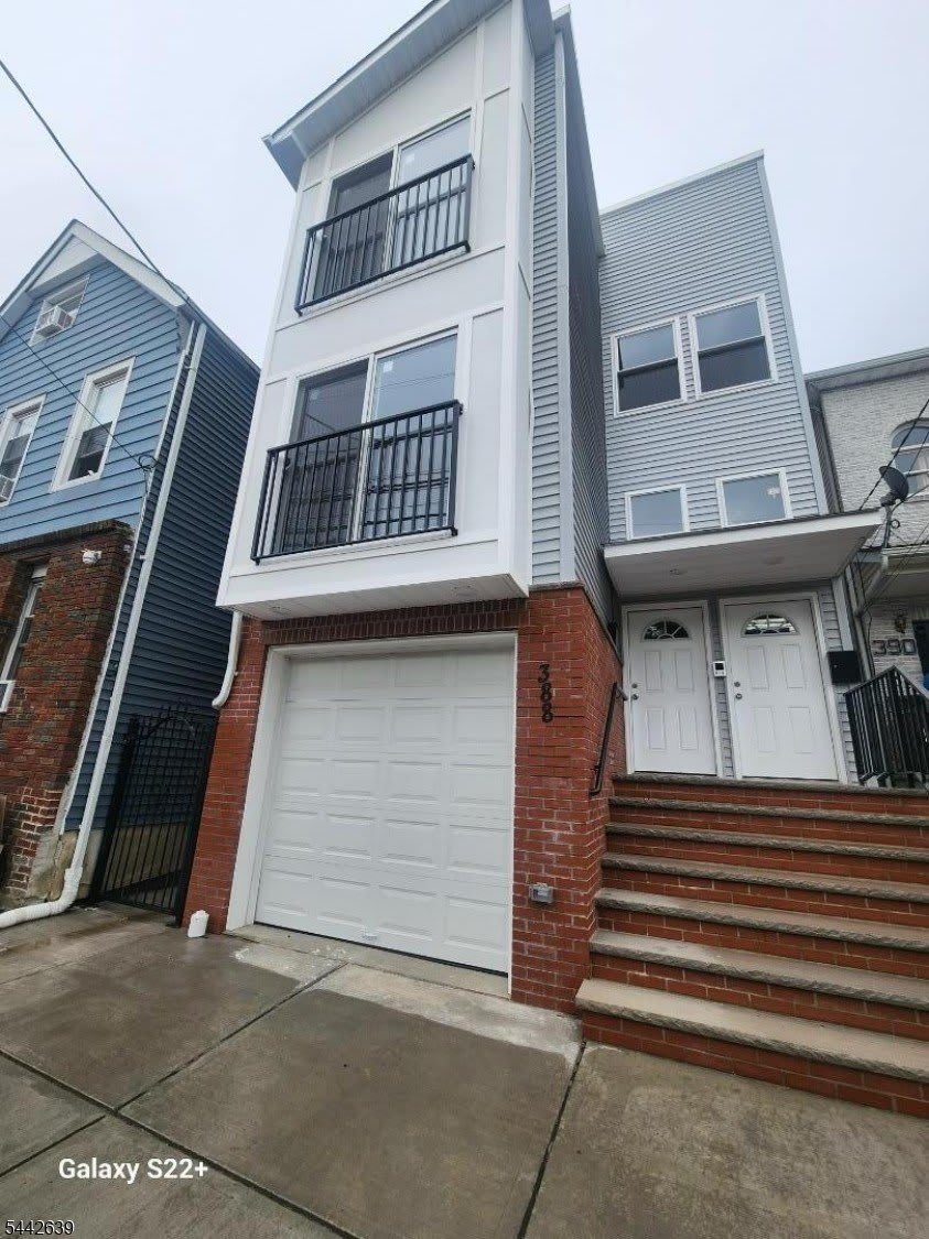 388 S 9Th St – photo 1