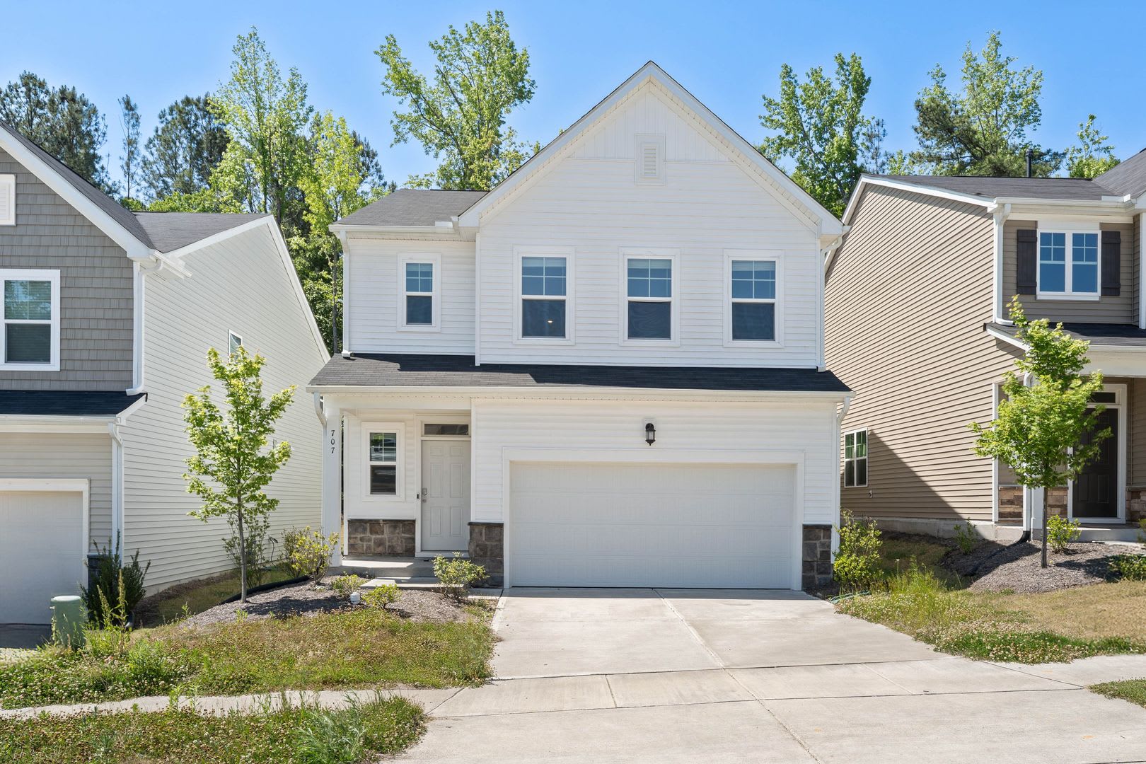 Beautiful 4-Bedroom Home Near Downtown Durham & RTP – photo 1