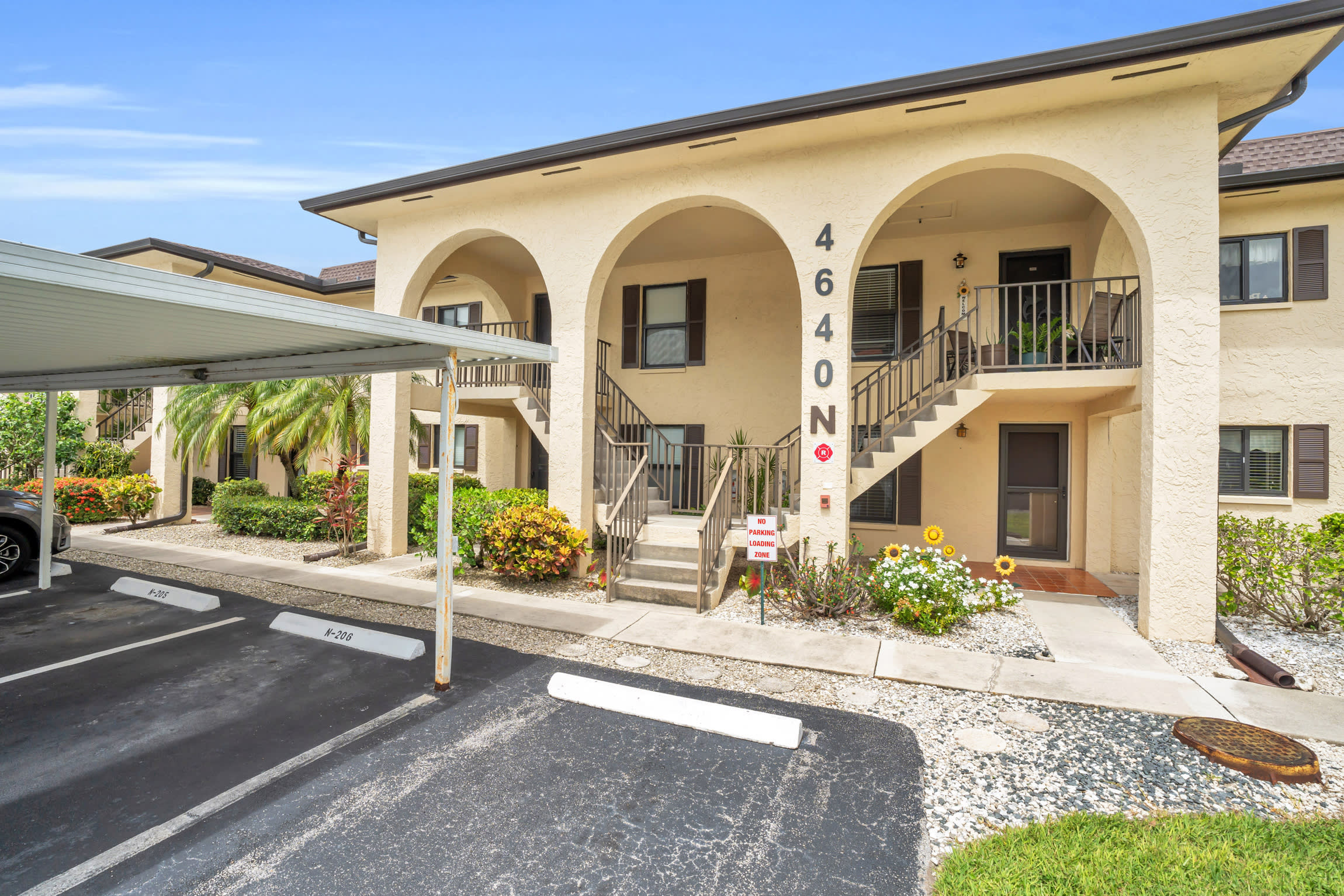 4640 Chantelle Drive 1 – photo 1