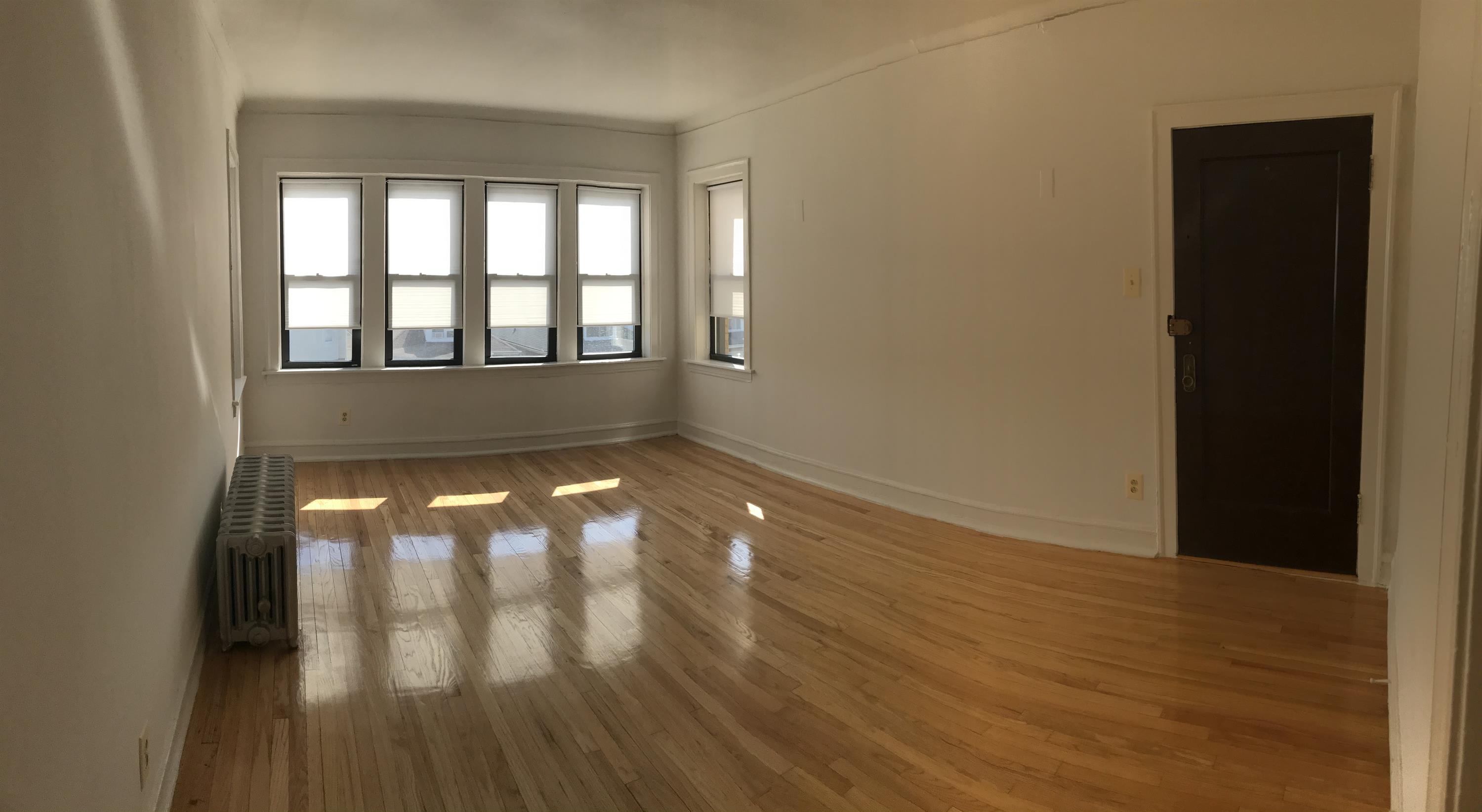 8300 So. May St – photo 1