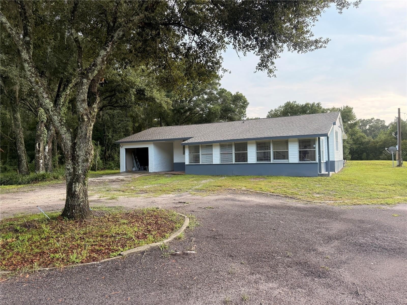 1051 HAWTHORN Street – photo 1 of 66